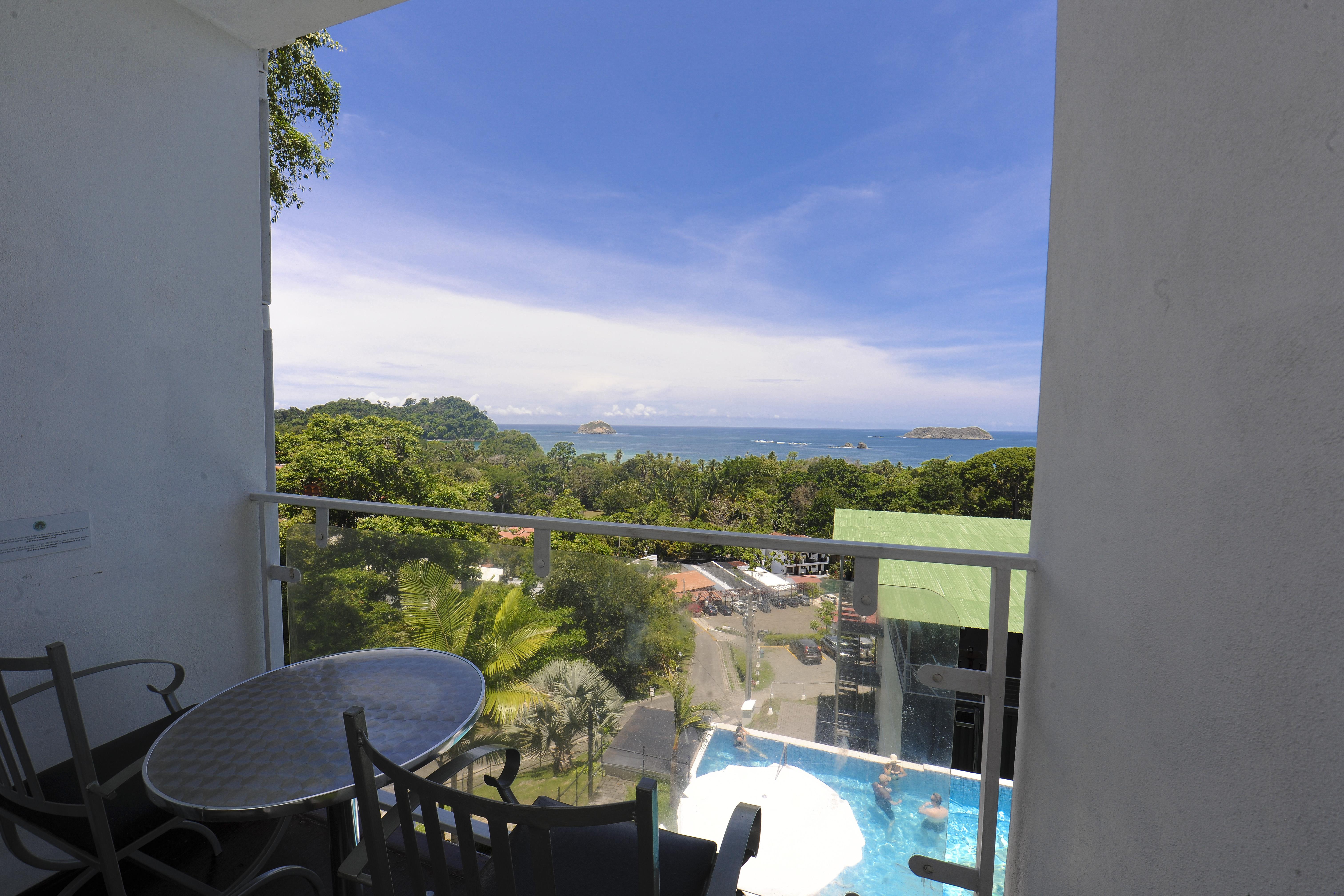 El Faro Containers Beach Hotel Manuel Antonio Εξωτερικό φωτογραφία