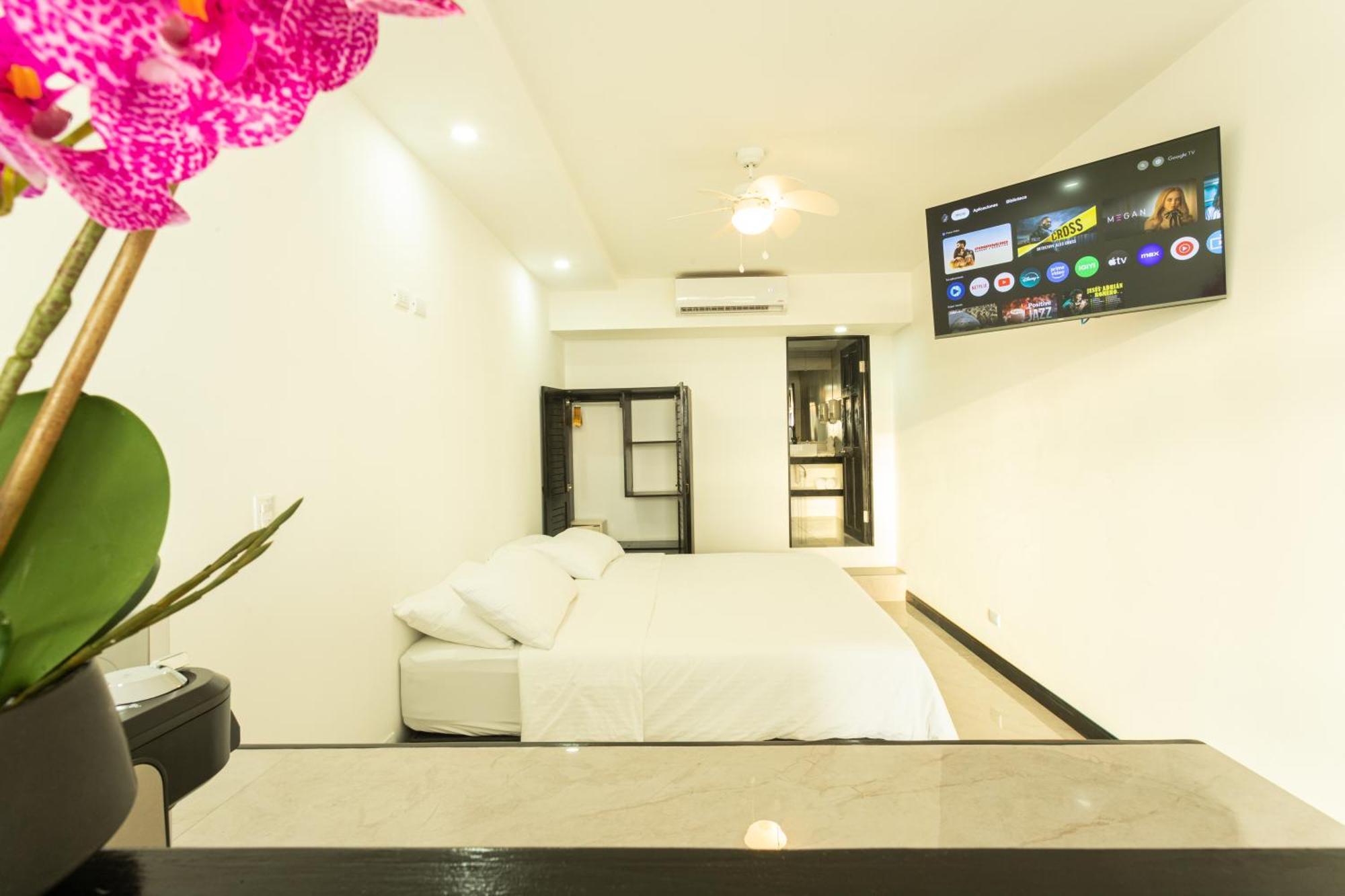 El Faro Containers Beach Hotel Manuel Antonio Εξωτερικό φωτογραφία