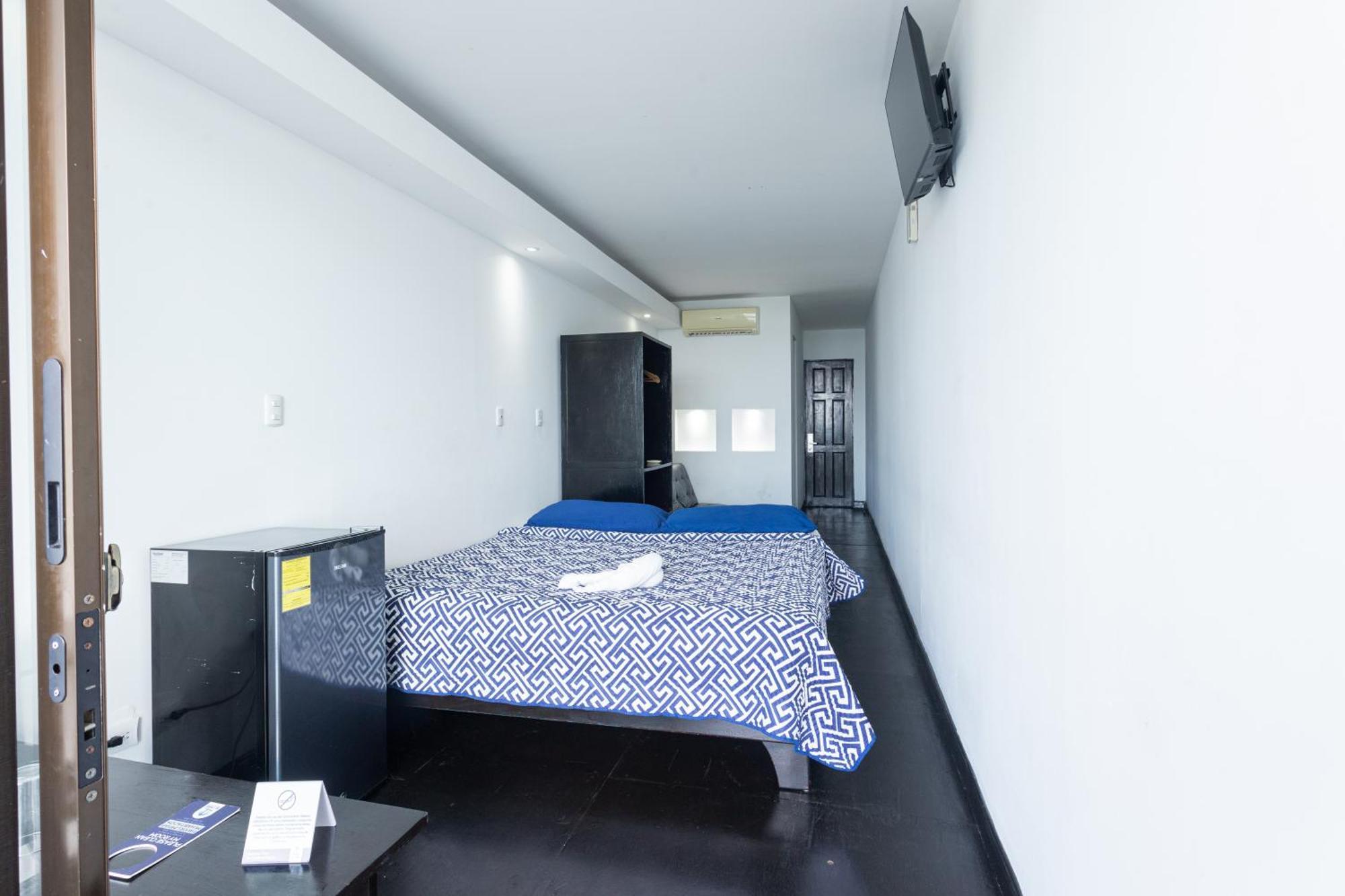 El Faro Containers Beach Hotel Manuel Antonio Εξωτερικό φωτογραφία