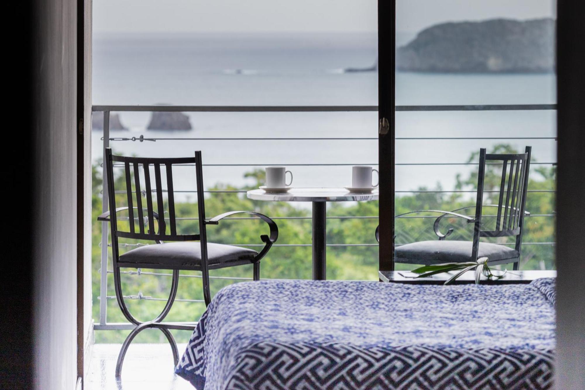 El Faro Containers Beach Hotel Manuel Antonio Εξωτερικό φωτογραφία