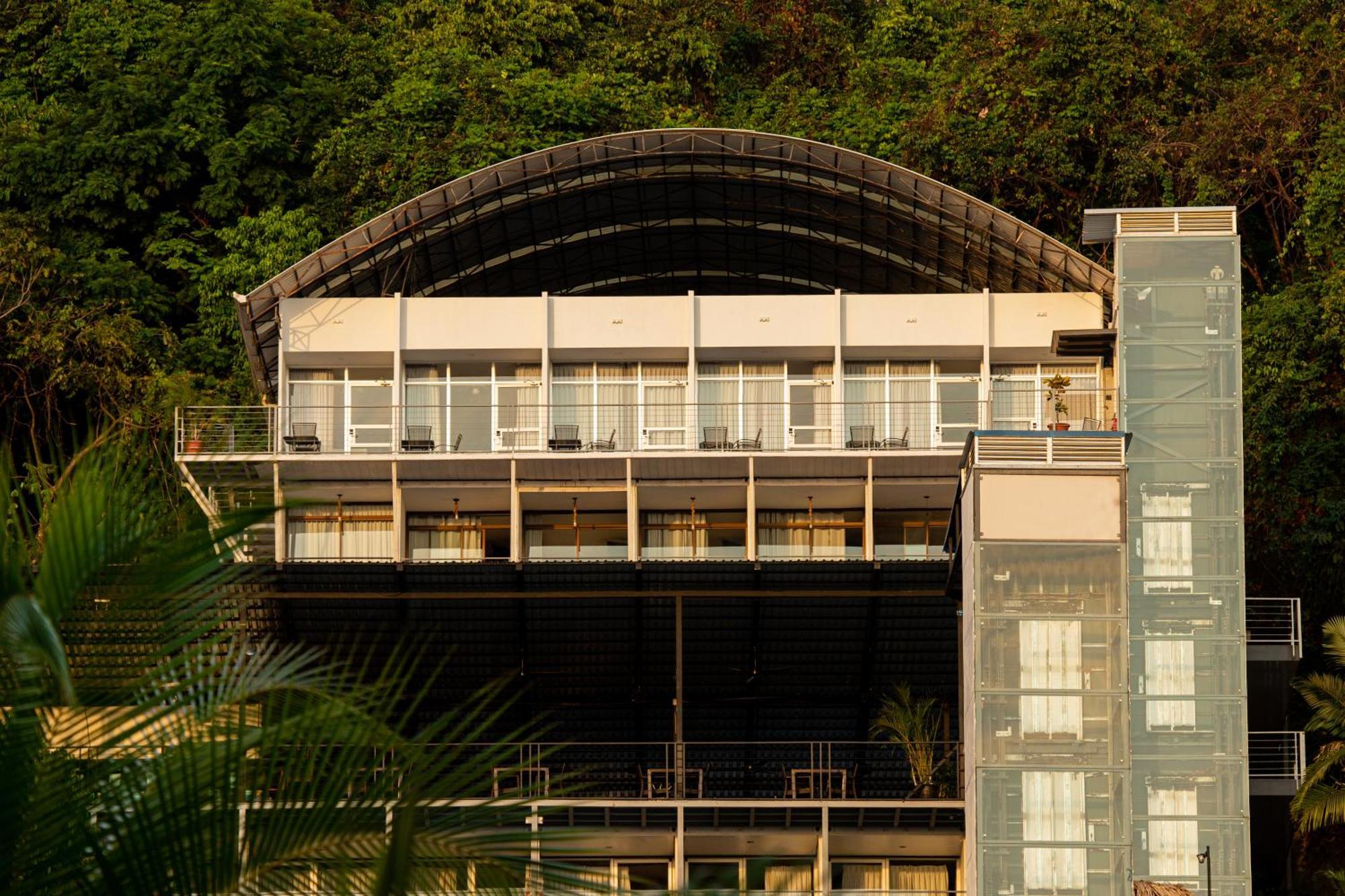 El Faro Containers Beach Hotel Manuel Antonio Εξωτερικό φωτογραφία