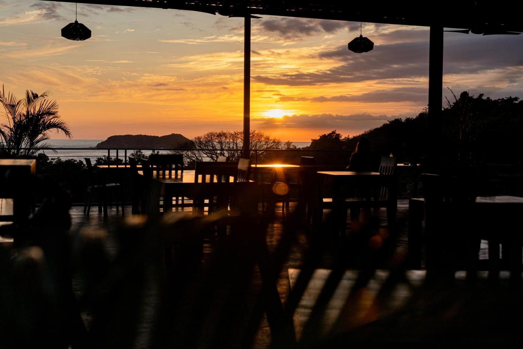 El Faro Containers Beach Hotel Manuel Antonio Εξωτερικό φωτογραφία