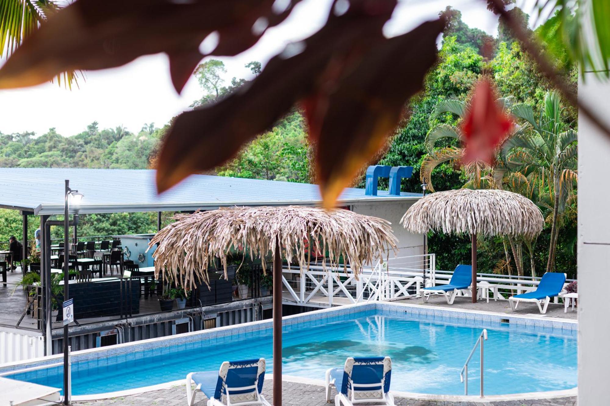El Faro Containers Beach Hotel Manuel Antonio Εξωτερικό φωτογραφία