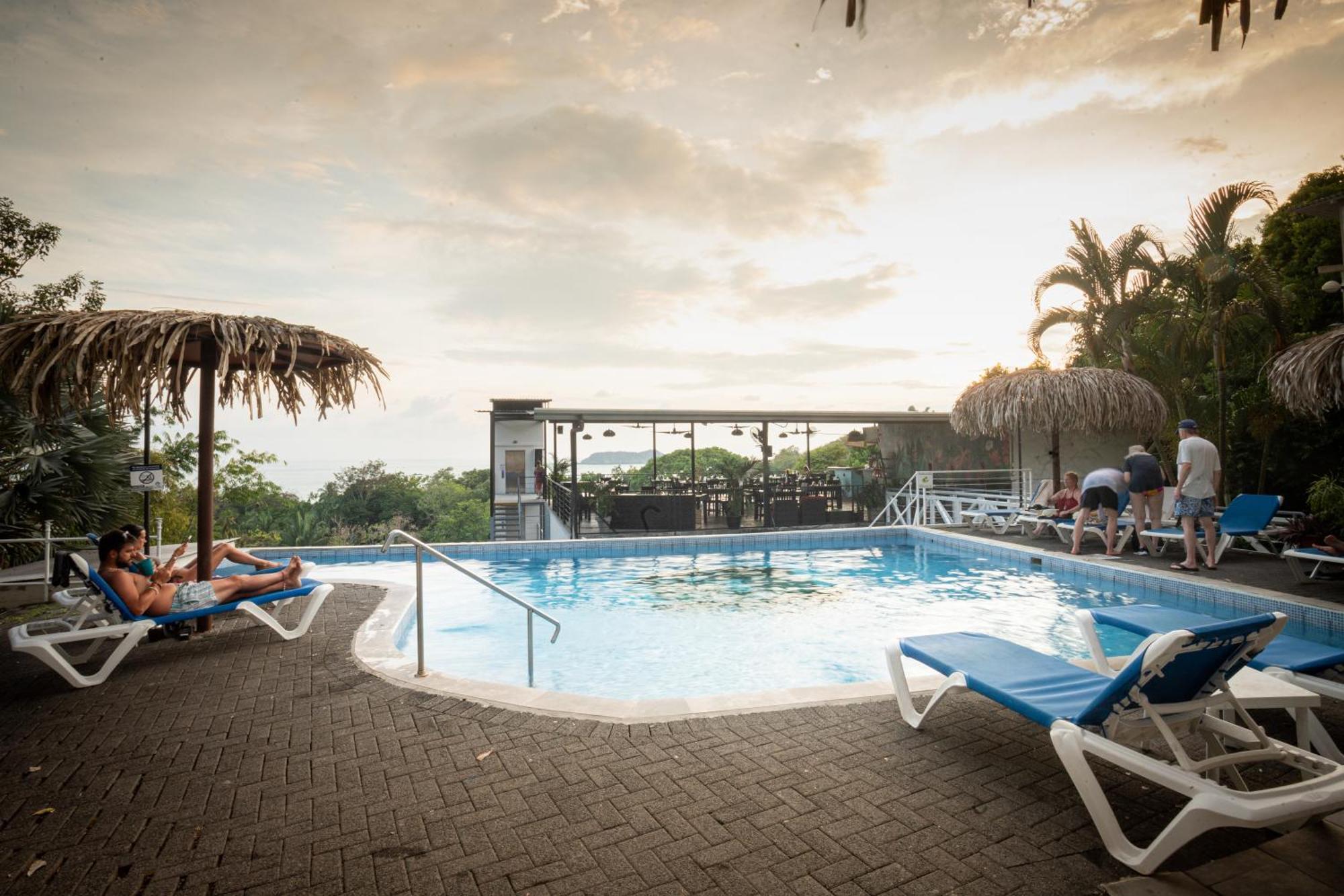 El Faro Containers Beach Hotel Manuel Antonio Εξωτερικό φωτογραφία